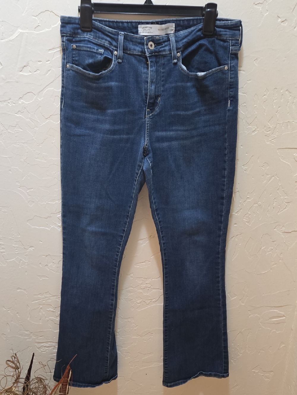 Signature by Levi Strauss Women’s Medium Dark Blue Bootcut Jeans